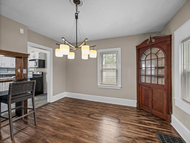 5118 James Avenue N, Minneapolis, MN 55430