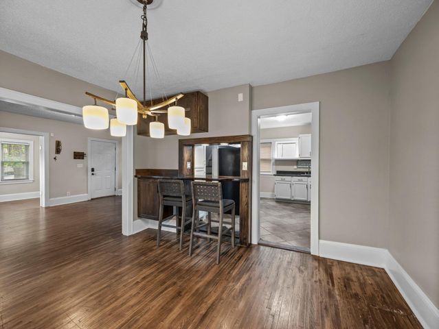 5118 James Avenue N, Minneapolis, MN 55430