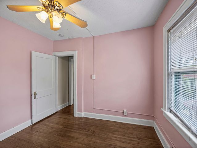 5118 James Avenue N, Minneapolis, MN 55430