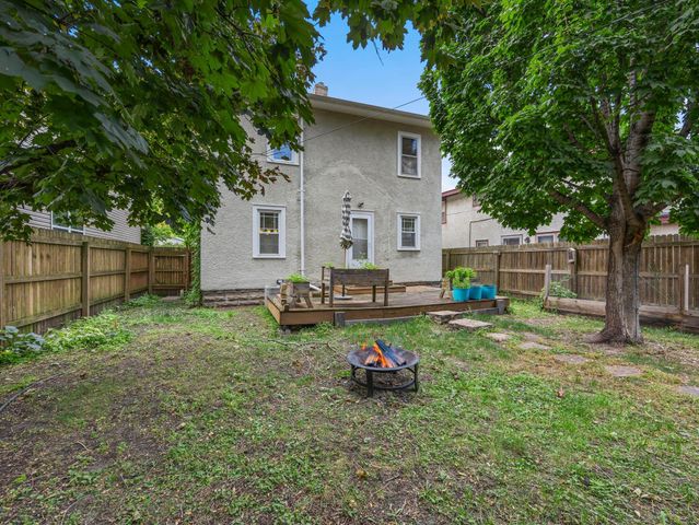 5118 James Avenue N, Minneapolis, MN 55430