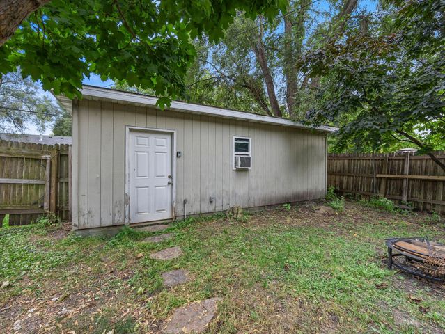 5118 James Avenue N, Minneapolis, MN 55430