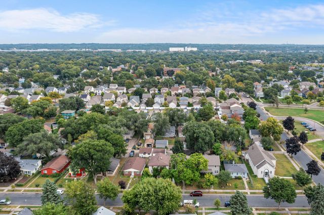 5118 James Avenue N, Minneapolis, MN 55430