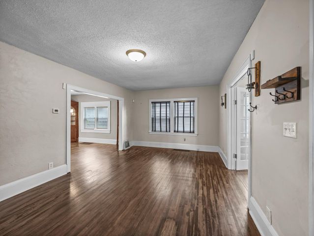 5118 James Avenue N, Minneapolis, MN 55430