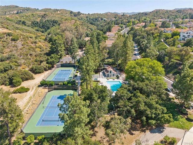 23491 Thornewood, Newhall, CA 91321