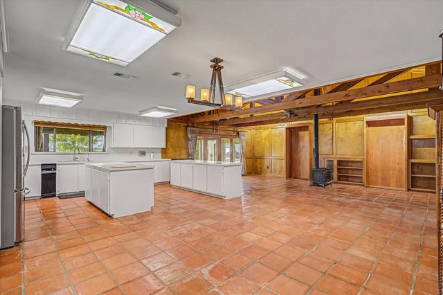 1730 Hillcrest Street, Baytown, TX 77520