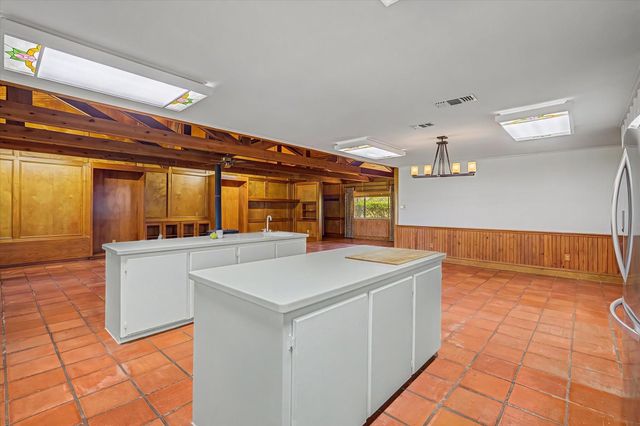 1730 Hillcrest Street, Baytown, TX 77520