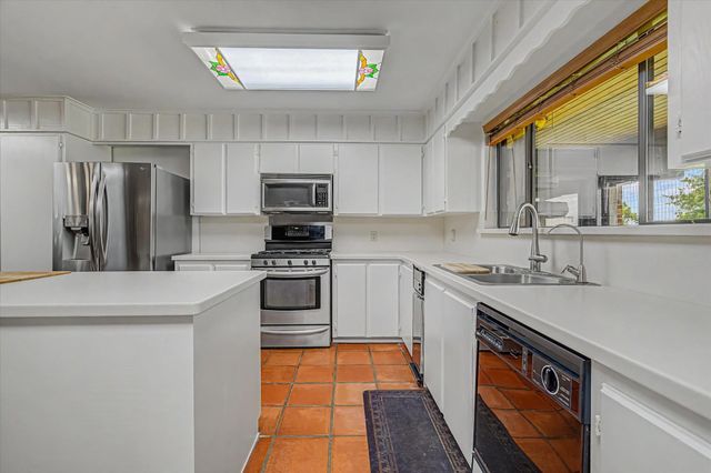 1730 Hillcrest Street, Baytown, TX 77520