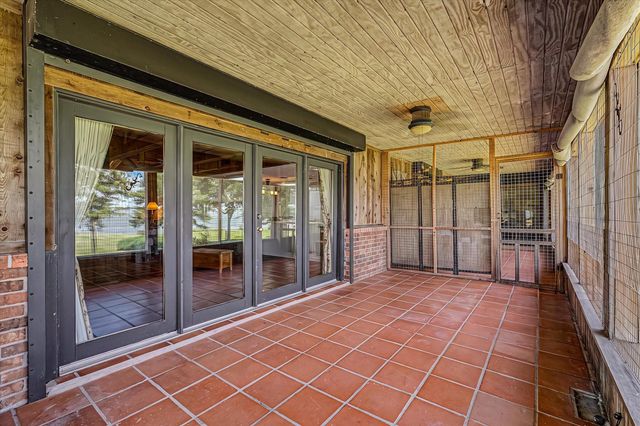 1730 Hillcrest Street, Baytown, TX 77520