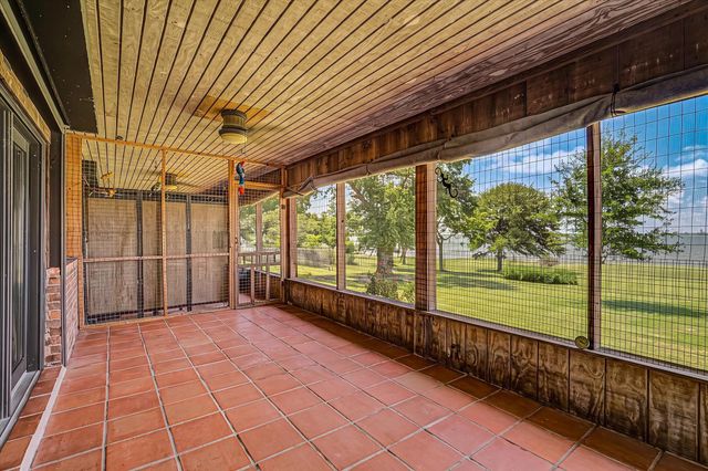1730 Hillcrest Street, Baytown, TX 77520