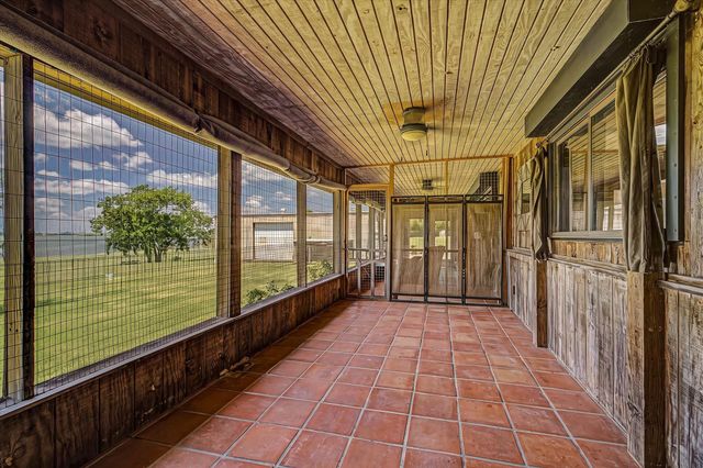 1730 Hillcrest Street, Baytown, TX 77520
