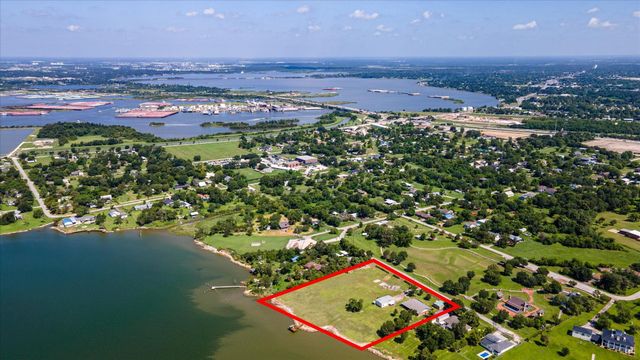 1730 Hillcrest Street, Baytown, TX 77520