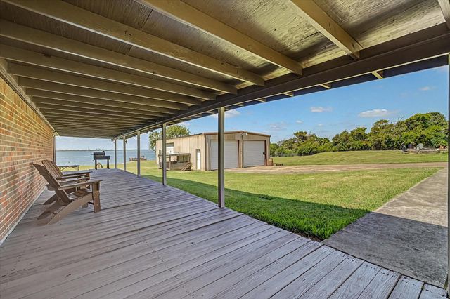 1730 Hillcrest Street, Baytown, TX 77520