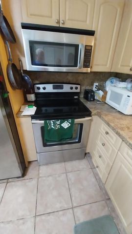651 NW 79th Avenue Apt 104, Pembroke Pines, FL 33024