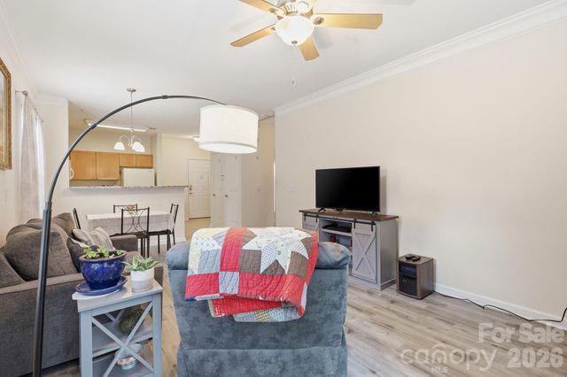 528 Appeldoorn Circle, Asheville, NC 28803
