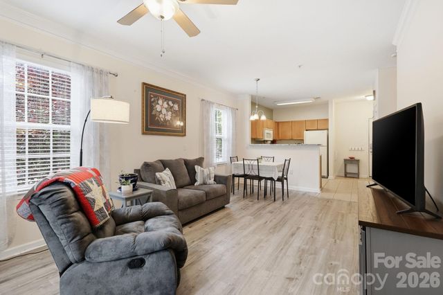528 Appeldoorn Circle, Asheville, NC 28803