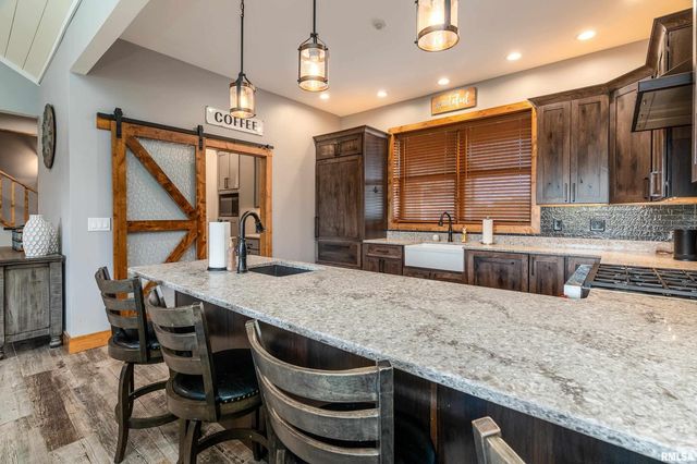 1651 Sneed Road, Carbondale, IL 62902