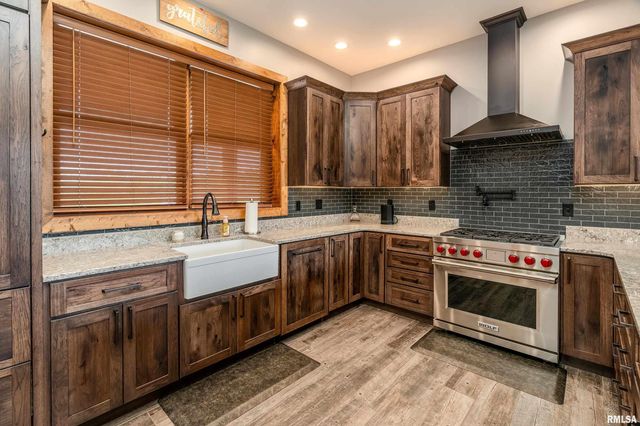 1651 Sneed Road, Carbondale, IL 62902