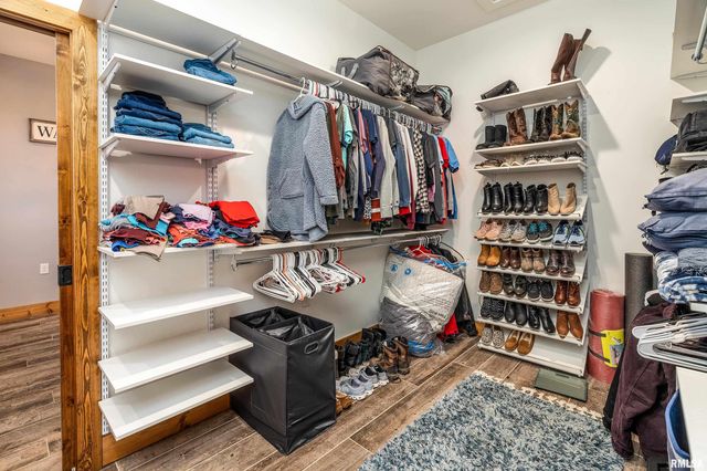 1651 Sneed Road, Carbondale, IL 62902