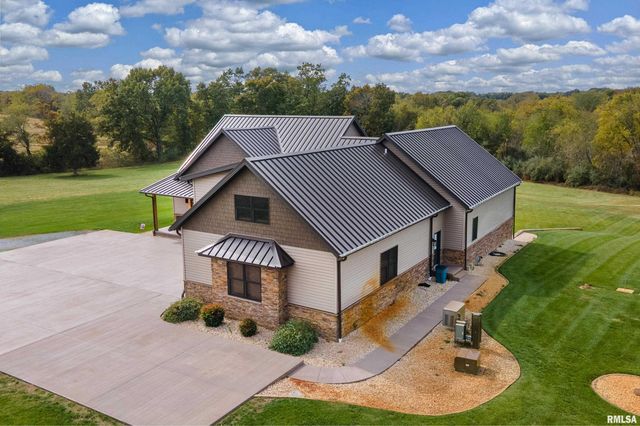 1651 Sneed Road, Carbondale, IL 62902