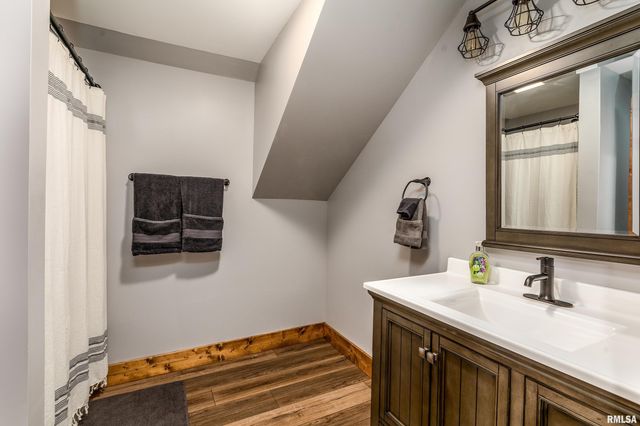 1651 Sneed Road, Carbondale, IL 62902