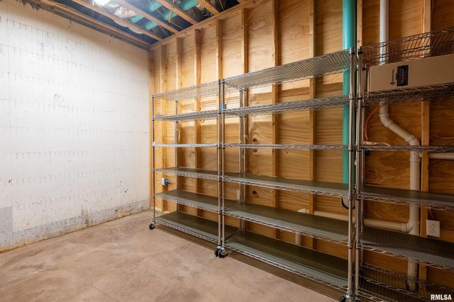 1651 Sneed Road, Carbondale, IL 62902