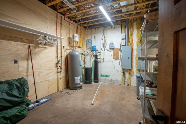 1651 Sneed Road, Carbondale, IL 62902