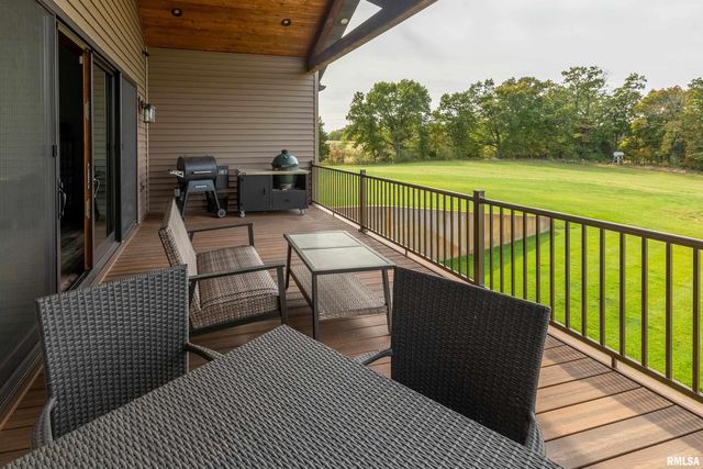 1651 Sneed Road, Carbondale, IL 62902