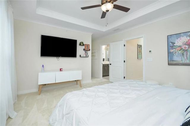 2048 Holtz Lane, Atlanta, GA 30318