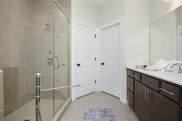 2048 Holtz Lane, Atlanta, GA 30318