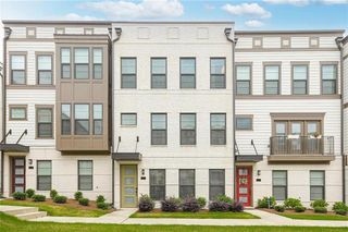 2048 Holtz Lane, Atlanta, GA 30318