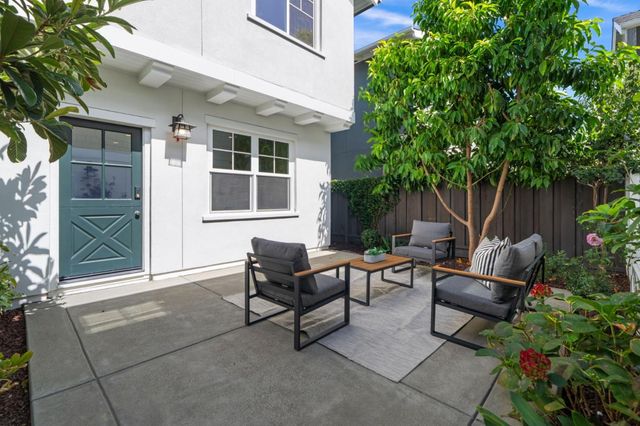 203 Oak Tree Circle, Los Gatos, CA 95032