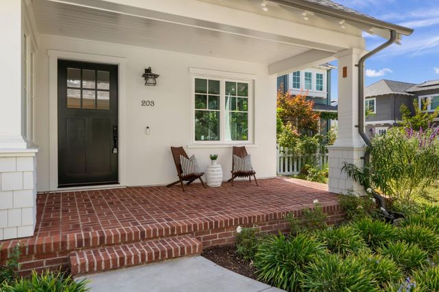 203 Oak Tree Circle, Los Gatos, CA 95032