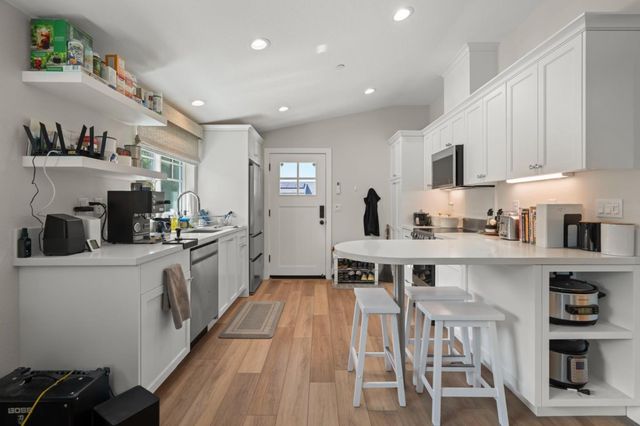 203 Oak Tree Circle, Los Gatos, CA 95032