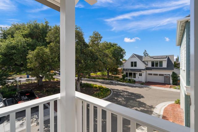 203 Oak Tree Circle, Los Gatos, CA 95032