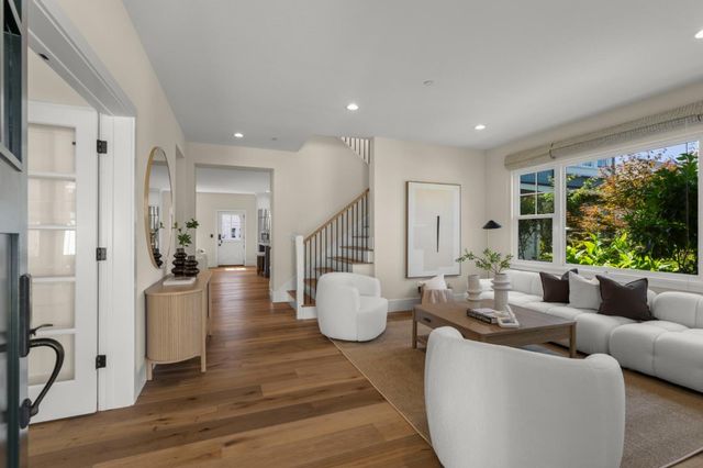 203 Oak Tree Circle, Los Gatos, CA 95032