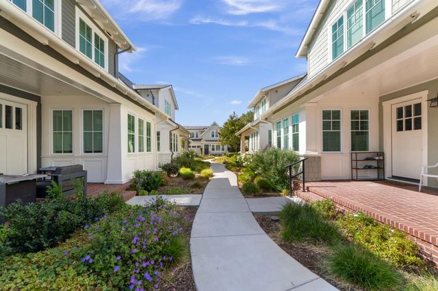 203 Oak Tree Circle, Los Gatos, CA 95032