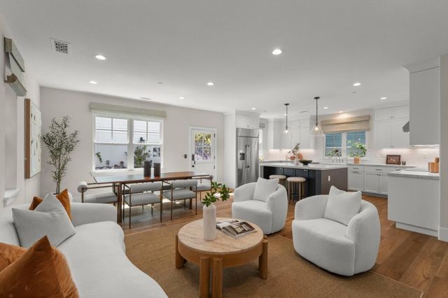 203 Oak Tree Circle, Los Gatos, CA 95032