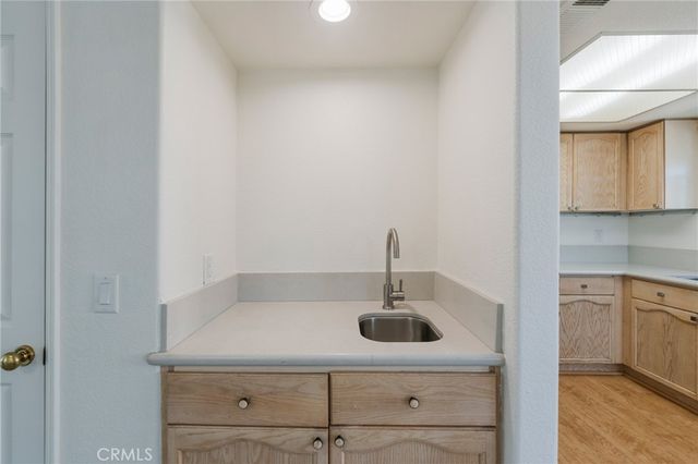 1726 W 147th St A, Gardena, CA 90247