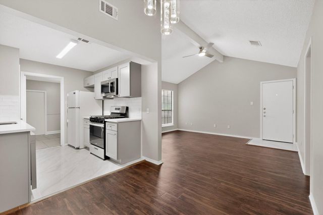 1115 Woodlief TRL, Round Rock, TX 78664