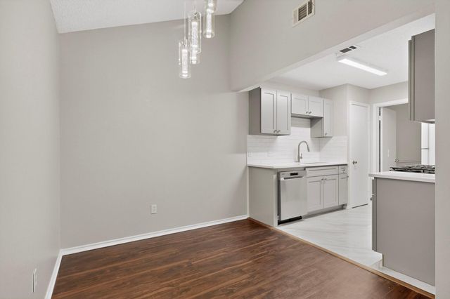 1115 Woodlief TRL, Round Rock, TX 78664
