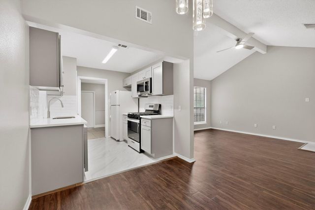 1115 Woodlief TRL, Round Rock, TX 78664