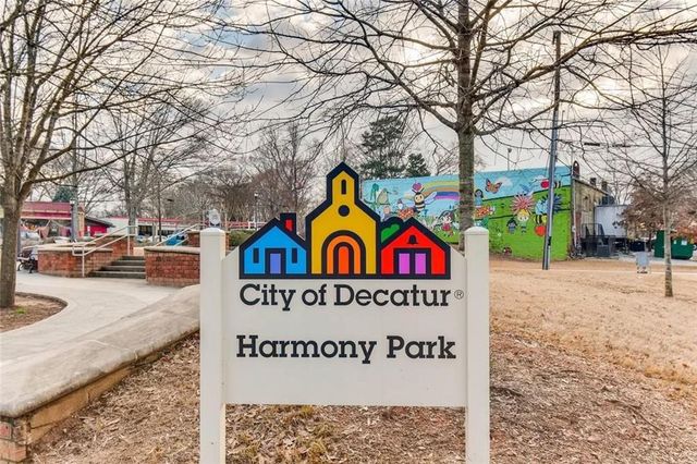 448 E Lake Drive, Decatur, GA 30030