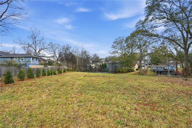 448 E Lake Drive, Decatur, GA 30030