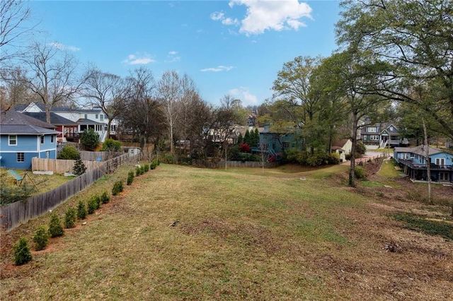 448 E Lake Drive, Decatur, GA 30030