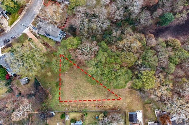448 E Lake Drive, Decatur, GA 30030