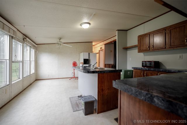 38087 W 28th Place, Mannford, OK 74044