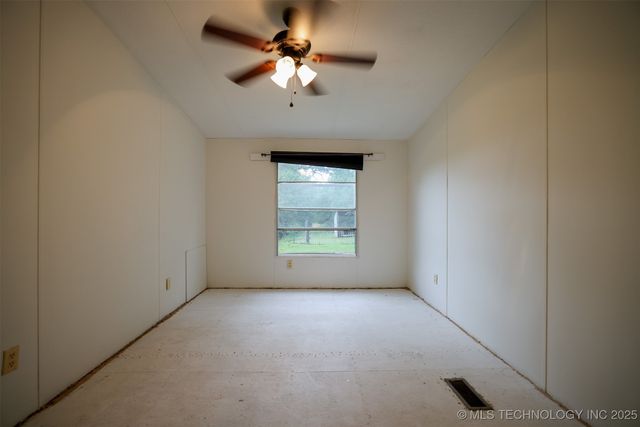 38087 W 28th Place, Mannford, OK 74044