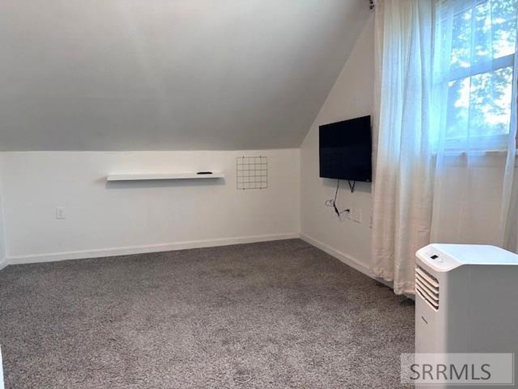 Image 10 of property listing at 245 6th Street, Idaho Falls, ID 83401