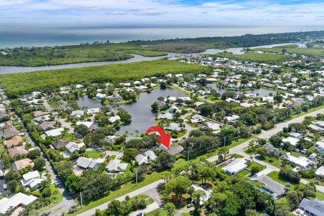 10370 SE Jupiter Narrows Dr, Hobe Sound, FL 33455
