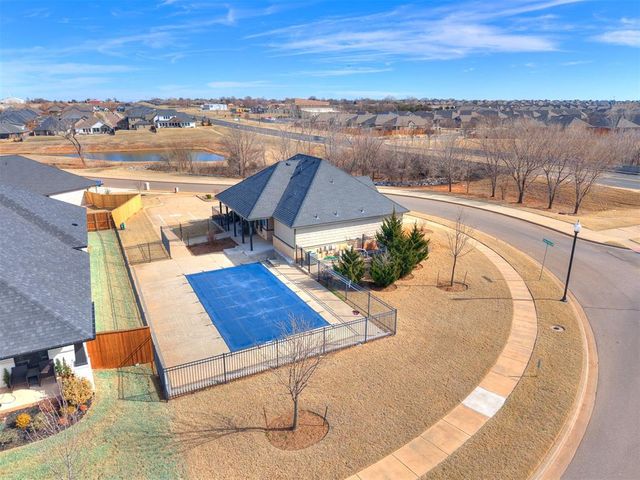 713 Timber Trail, Norman, OK 73069